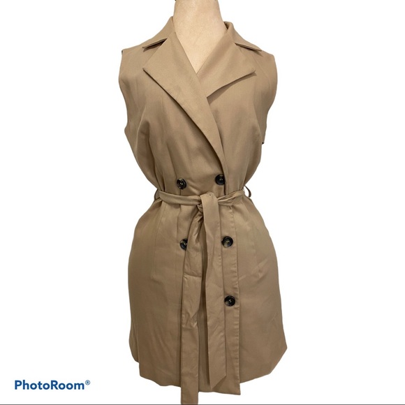 ‼️SOLD‼️BNWT buttoned trench dress - Picture 2 of 6